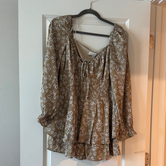 She + Sky Other - She + Sky Floral Smocked Romper - Brown